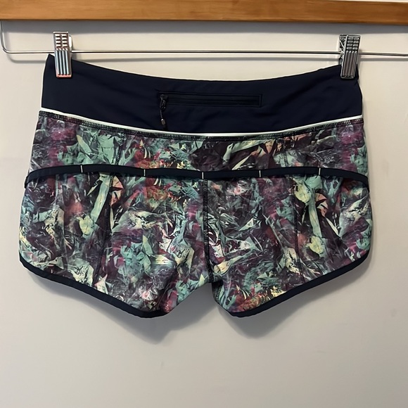 Lululemon Run: Speed Short *4-way Stretch - Picture 5 of 9